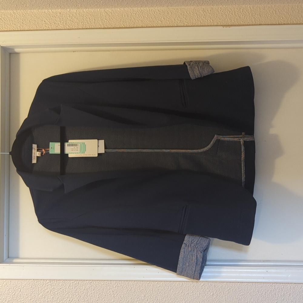 Skies Are Blue Medium Navy Blue Knit Blazer